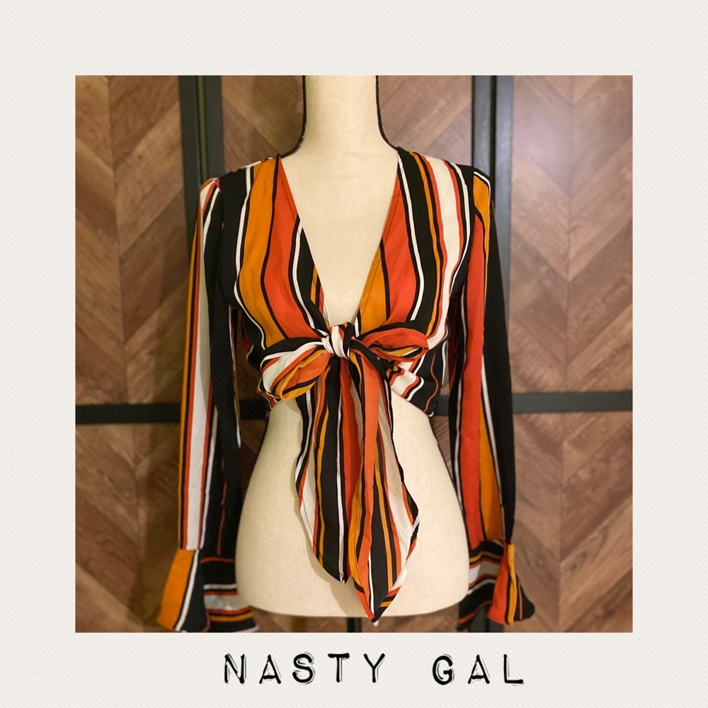NASTY GAL - ‘Your Line to Shine’ Top - SZ: US 4